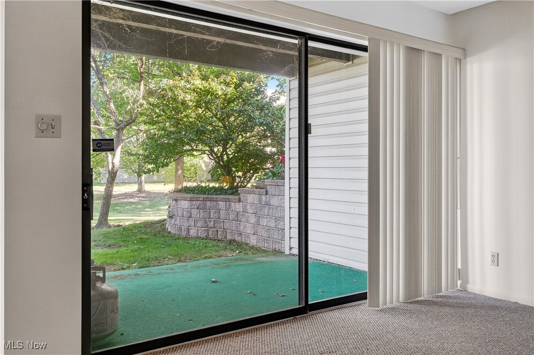 Oak Knolls Condo - Residential