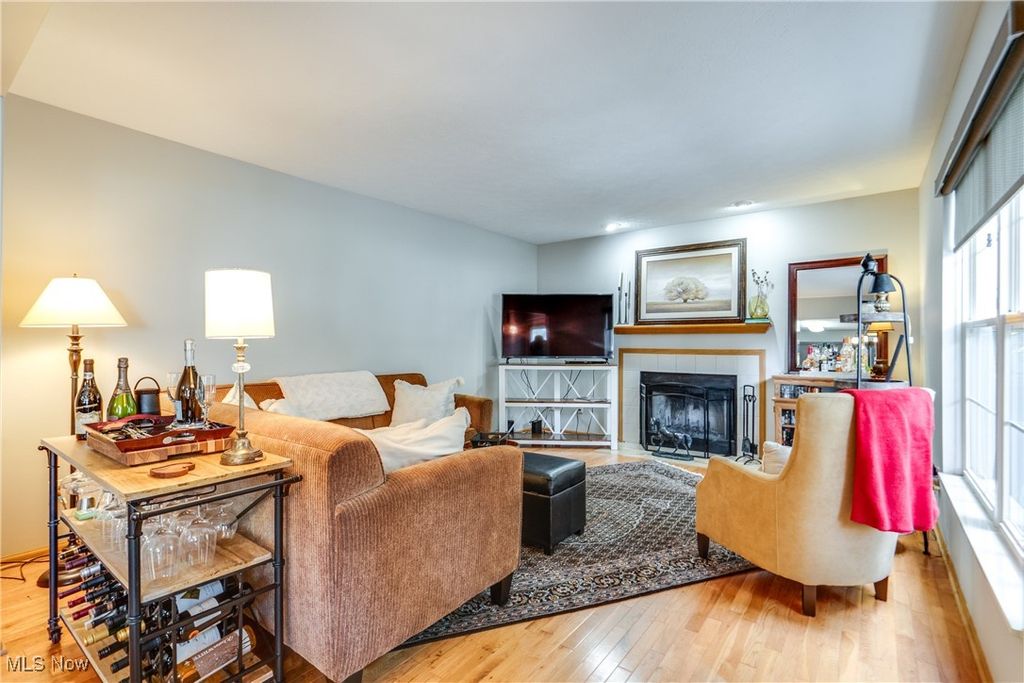 Photo of 804 Stone Circle Drive, Akron, OH 44320 (MLS # 5168243)