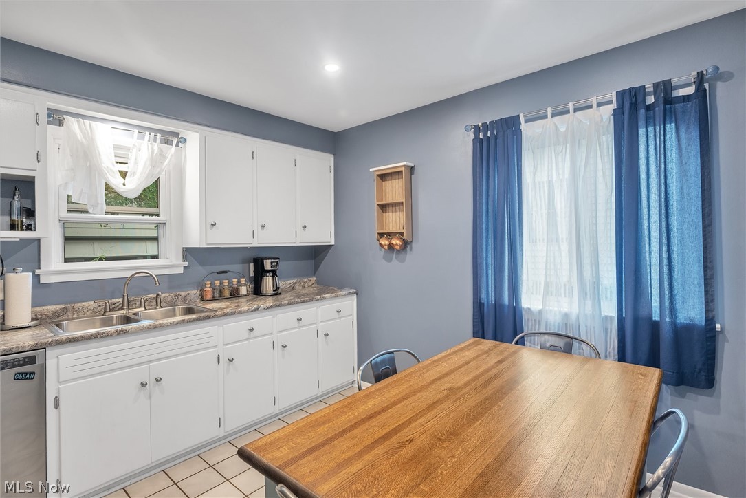 Arrowhead Beach - Residential