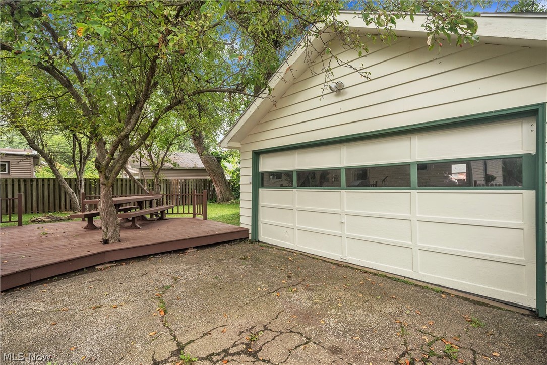 Arrowhead Beach - Residential