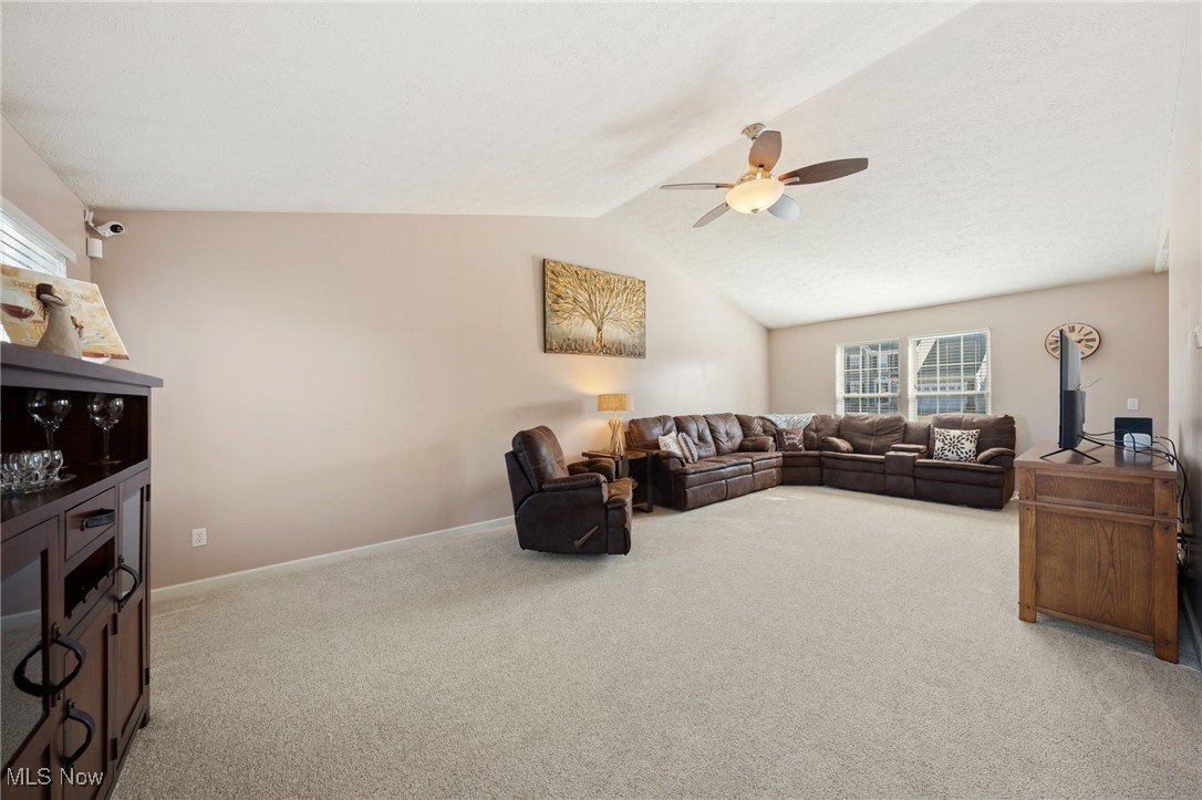 38044 Edge Meadow Court, North Ridgeville, Ohio image 9