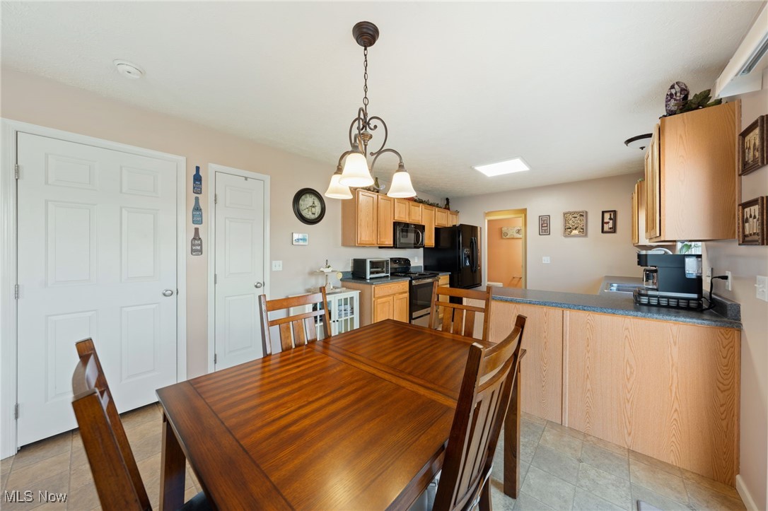 38044 Edge Meadow Court, North Ridgeville, Ohio image 10