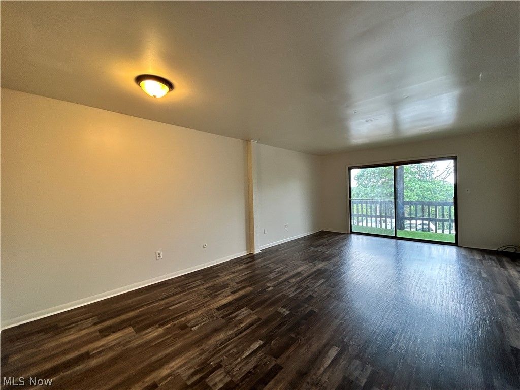 Photo of 4313 Earl Drive #B7, Steubenville, OH 43953 (MLS # 5213687)