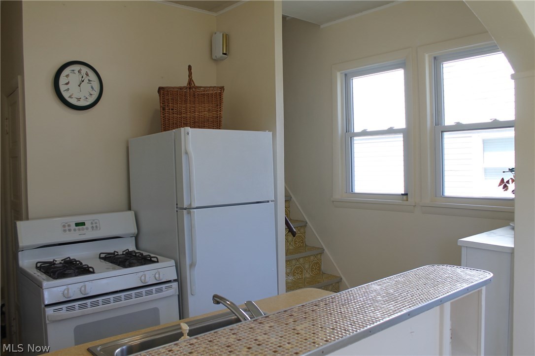 Genek Realty Companys - Residential