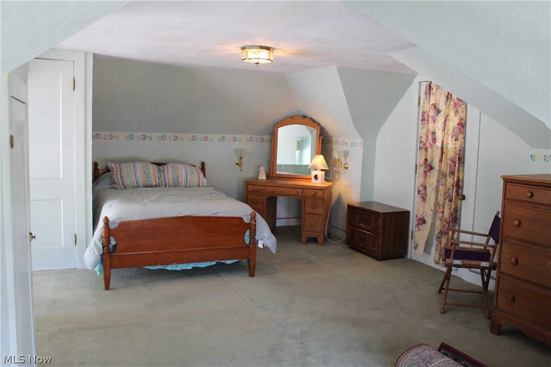 Genek Realty Companys - Residential