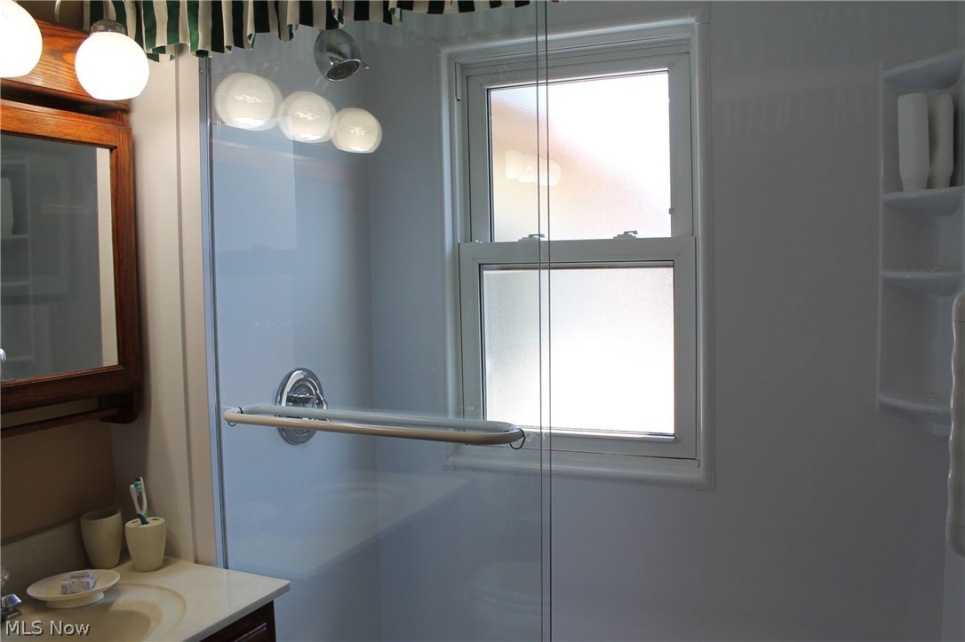 Genek Realty Companys - Residential