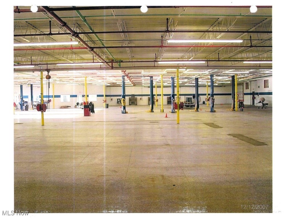 Worthy-Helwick Cos Mapleboro - Commercial Sale