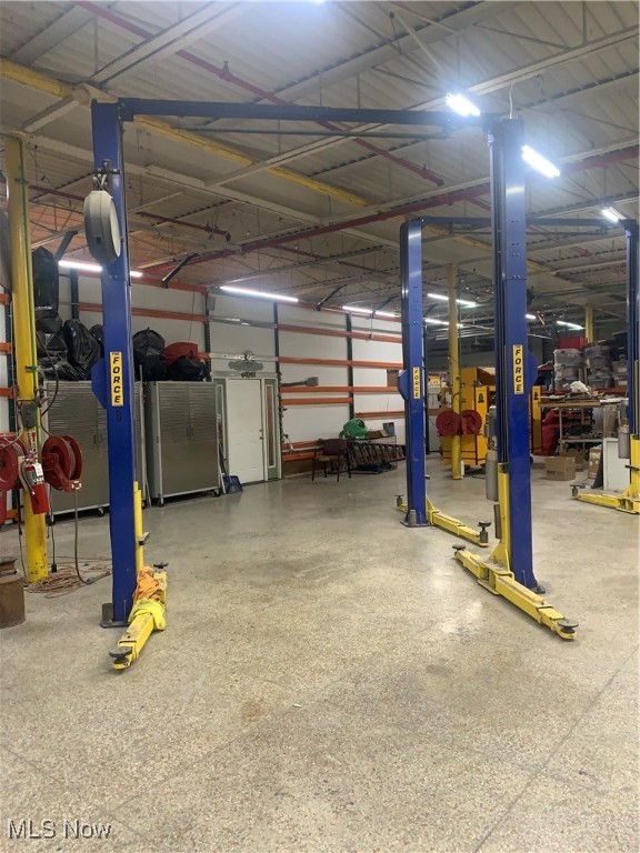 Worthy-Helwick Cos Mapleboro - Commercial Sale