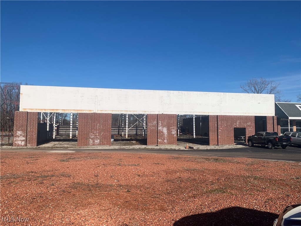 Worthy-Helwick Cos Mapleboro - Commercial Sale