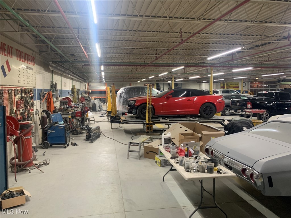 Worthy-Helwick Cos Mapleboro - Commercial Sale