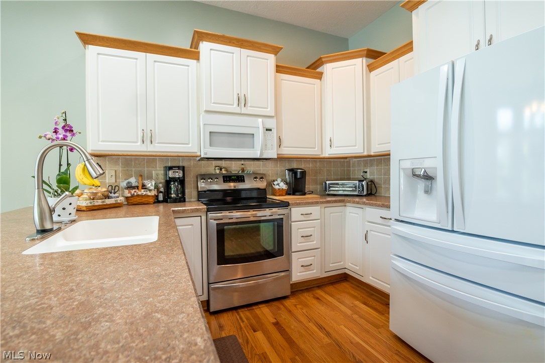 Estates/Mdw Wood Ph 03 Allotm - Residential