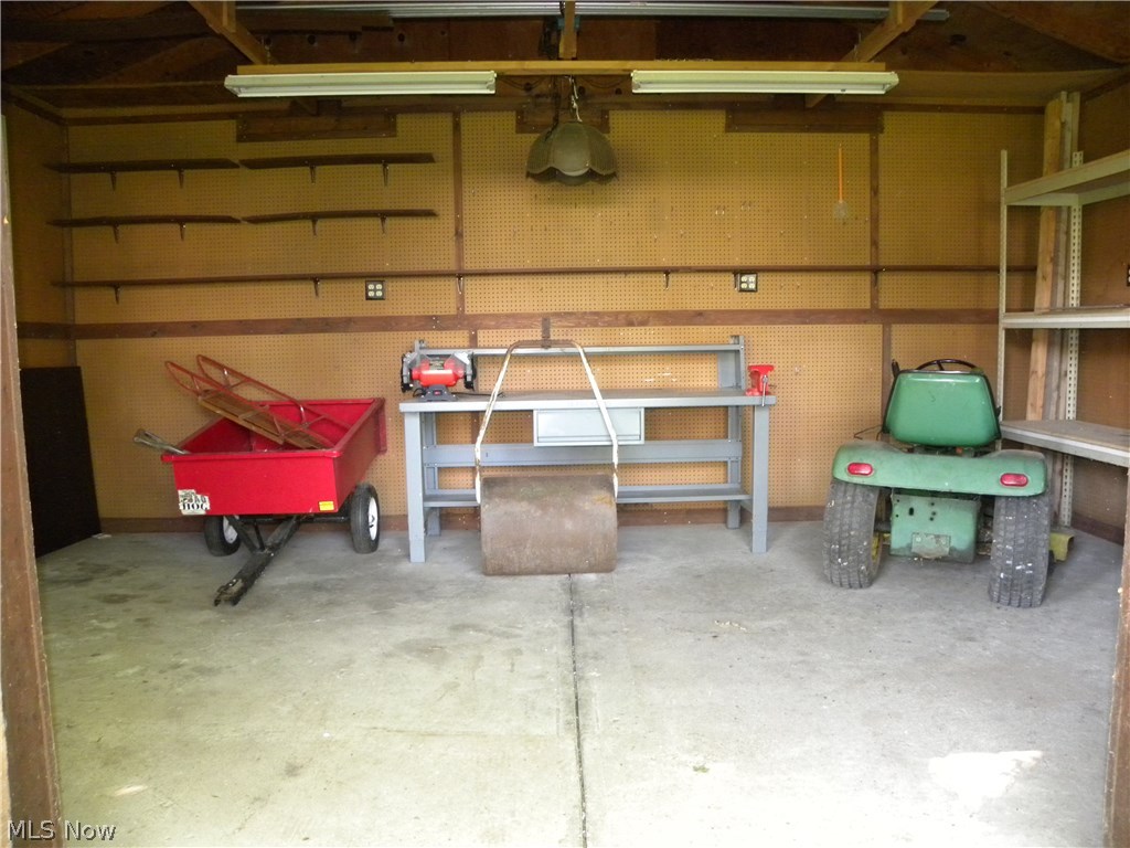 Cresthaven - Residential