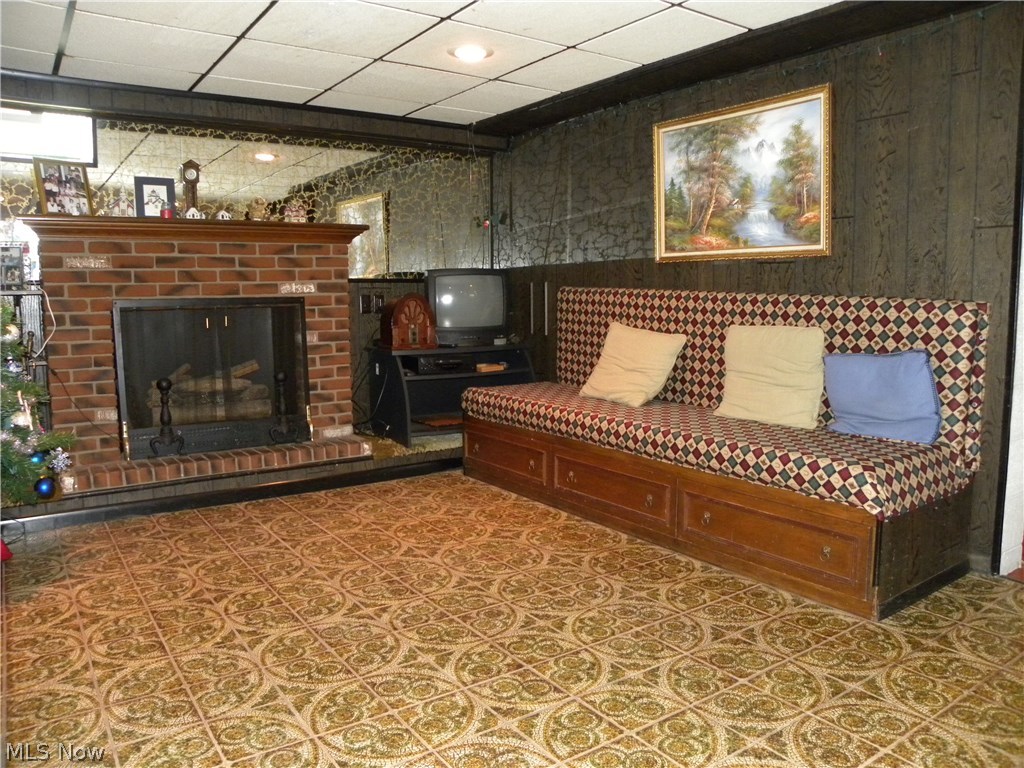 Cresthaven - Residential