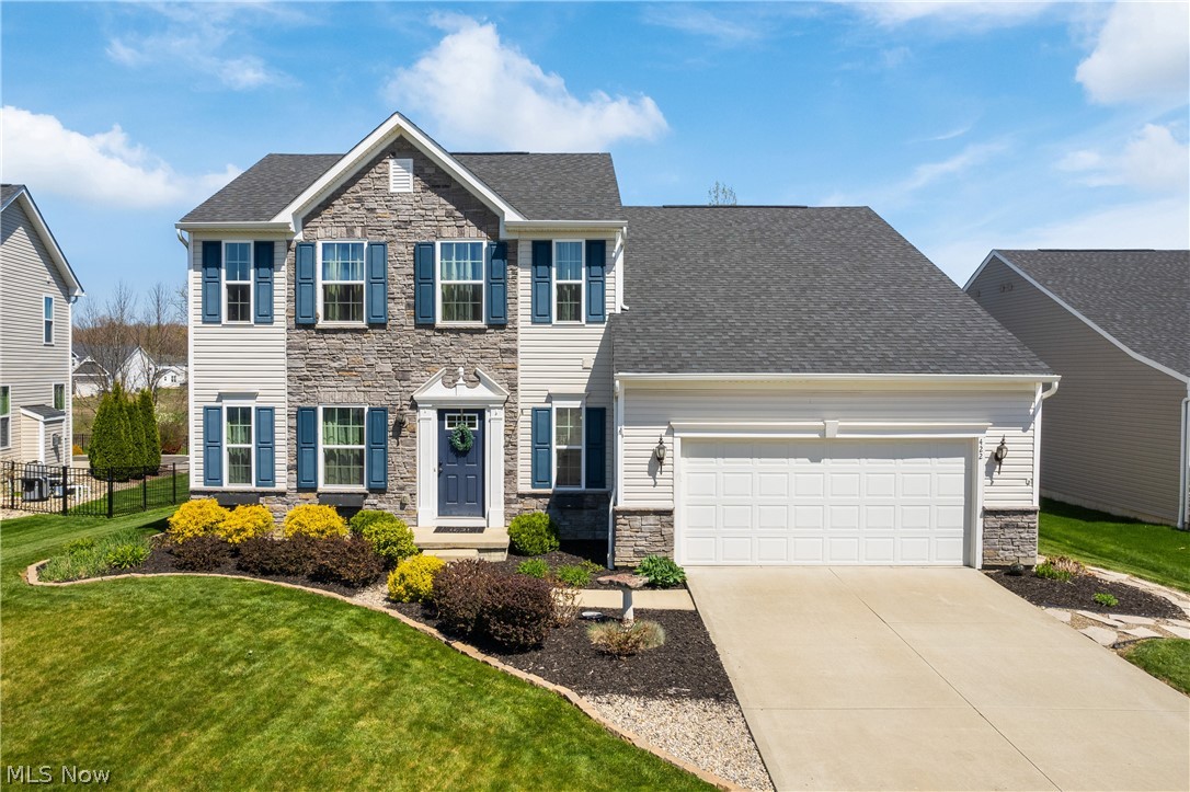 Welcome to your dream home in the desirable Tiberon Trace neighborhood! This meticulously maintained property boasts both elegance and functionality on a cul-de-sac location. Step into the inviting foyer and be greeted by the formal dining room, currently serving as office space.
Entertain effortlessly in the chef's kitchen, complete with a gorgeous custom center island/breakfast bar, wine cooler, granite countertops, extensive cabinetry, a pantry, and beautiful backsplash. The kitchen seamlessly flows into the vaulted morning room, offering access to the expansive deck where outdoor relaxation awaits.
The great room is adorned with natural light streaming through the multiple windows that illuminate the space and an electric fireplace. A convenient, half bathroom completes the main level.
Retreat to the owner's suite, featuring an ensuite bathroom with double sinks and a spacious walk-in closet. Three additional bedrooms, a full bathroom, and a laundry room complete the second level.
Outside, the fenced-in backyard beckons with its spacious deck overlooking the lush greenery and a fun firepit, perfect for gatherings under the stars. With an attached 2-car garage, this home effortlessly combines convenience with style. Located in the esteemed Highland school district, this bright and airy residence is ready to welcome you home.
The home purchase must be contingent upon the seller finding and purchasing a new home. Schedule your private showing today!