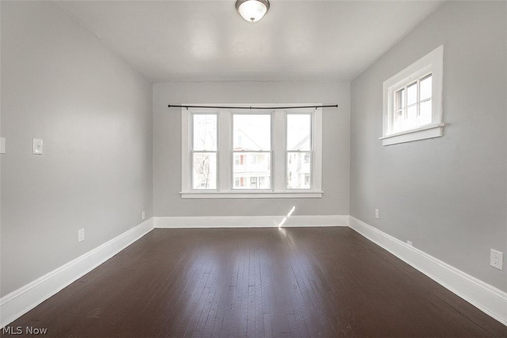 Photo of 14112 Edgewood Avenue, Cleveland, OH 44128 (MLS # 5191058)