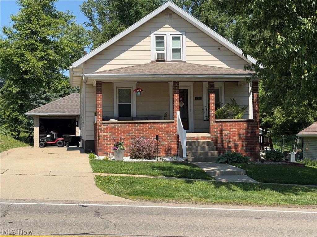 Photo of 128 Mill Street NW, Sugarcreek, OH 44681 (MLS # 5210858)