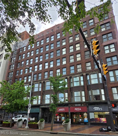 Condo For Rent - 140 Public Square #403<br/> Cleveland, OH 44114