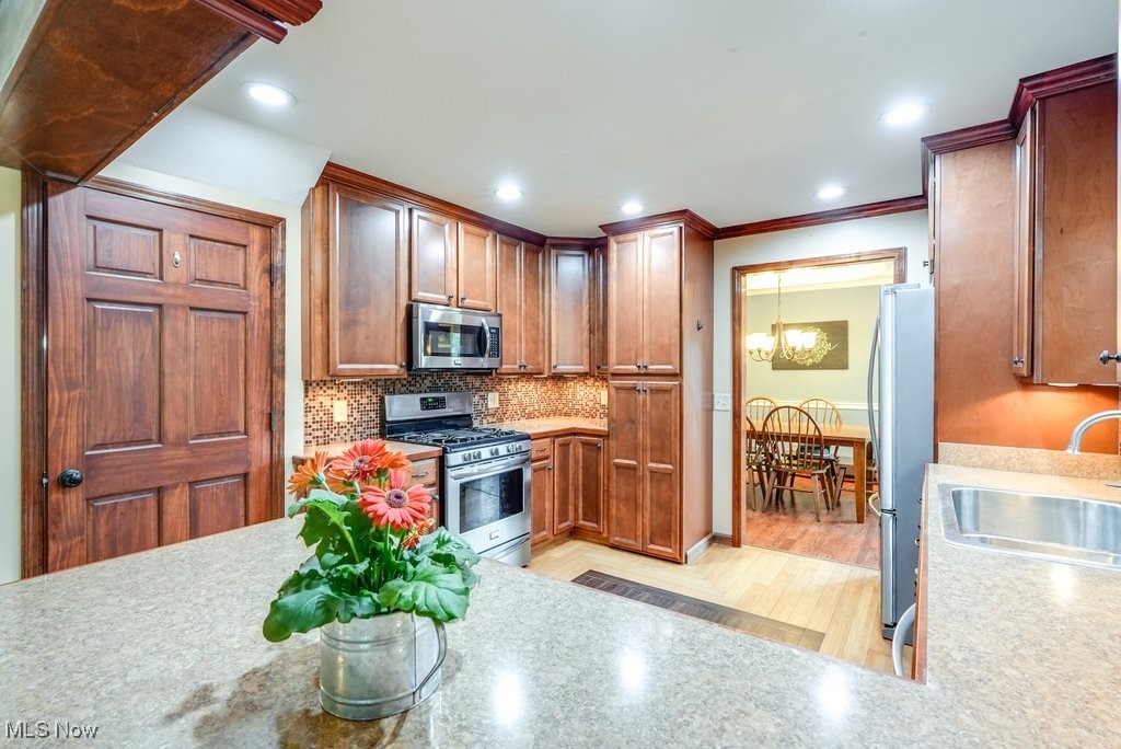 360 Forest Meadows Drive, Medina, Ohio image 18