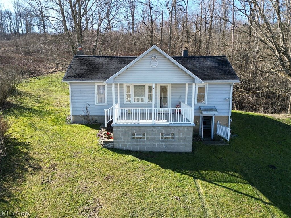 Photo of 31785 PIEDMONT-FREEPORT Road, Freeport, OH 43973 (MLS # 5195613)