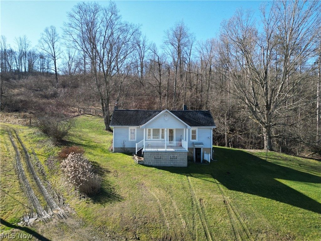 Photo of 31785 PIEDMONT-FREEPORT Road, Freeport, OH 43973 (MLS # 5195613)