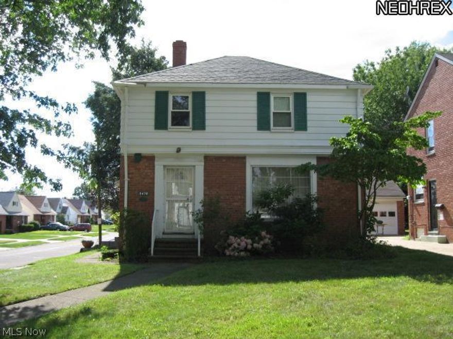 Charming 3 Bdrm Colonial Home Has An Updated Kitchen W/Formal Dining Rm, Newer Roof, 100 Amp Electrical Service, 2004, 40 Gal Water Heater, 2005. Lower Level Family Rm Leads To The Laundry Area And Out To The Attached Garage. This is a short sale. Buyer to assume all city violations.