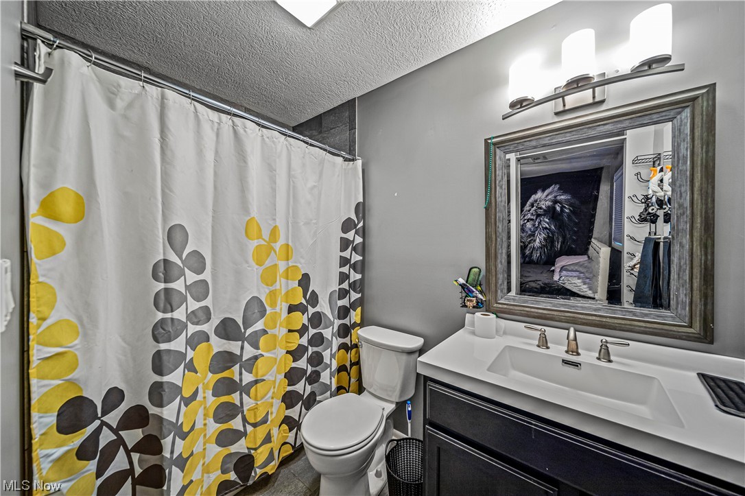 Lake Shore Blvd Estates - Residential