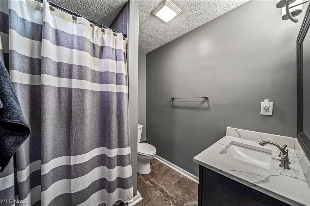 Lake Shore Blvd Estates - Residential