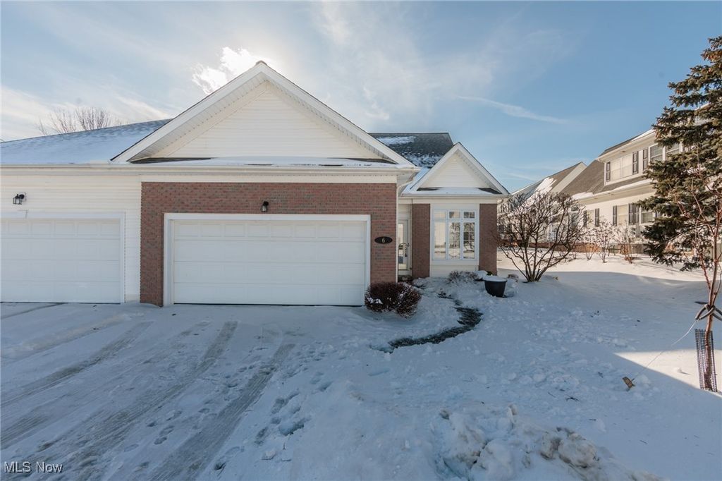 Photo of 6 Preserve Drive, Willoughby, OH 44094 (MLS # 5183418)