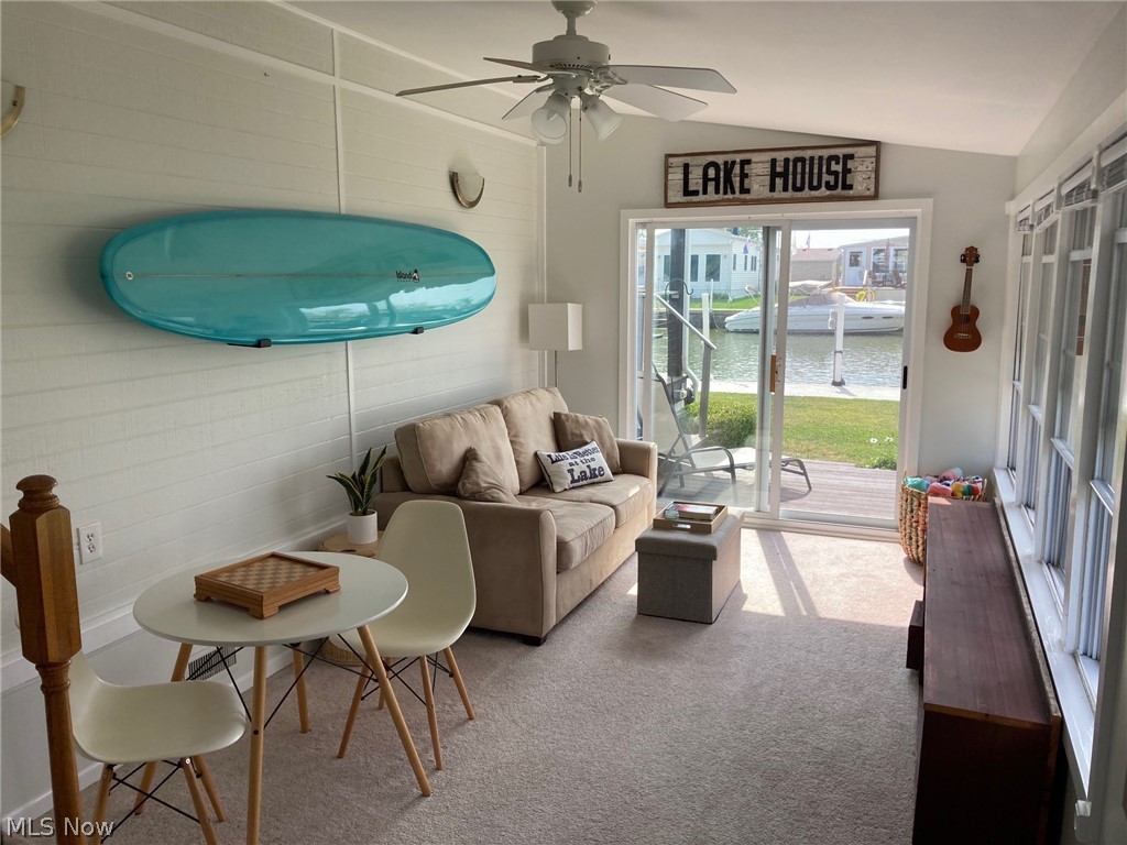 West Harbor Lagoons Boataminiu - Residential