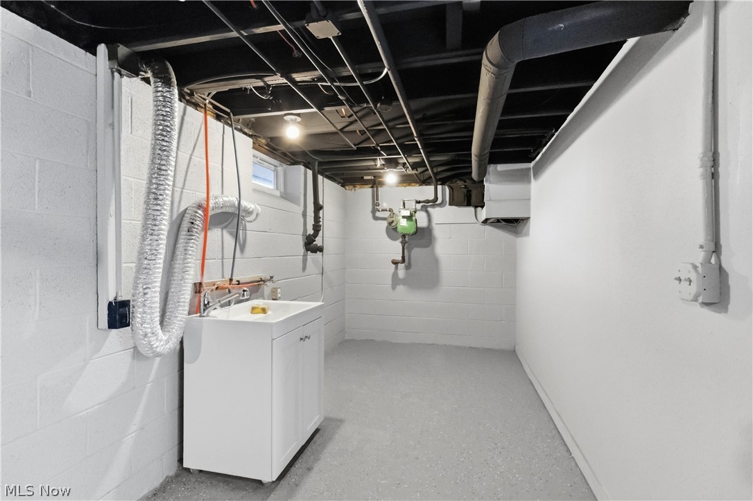 Emerman Corps Delsey Drive Su - Residential