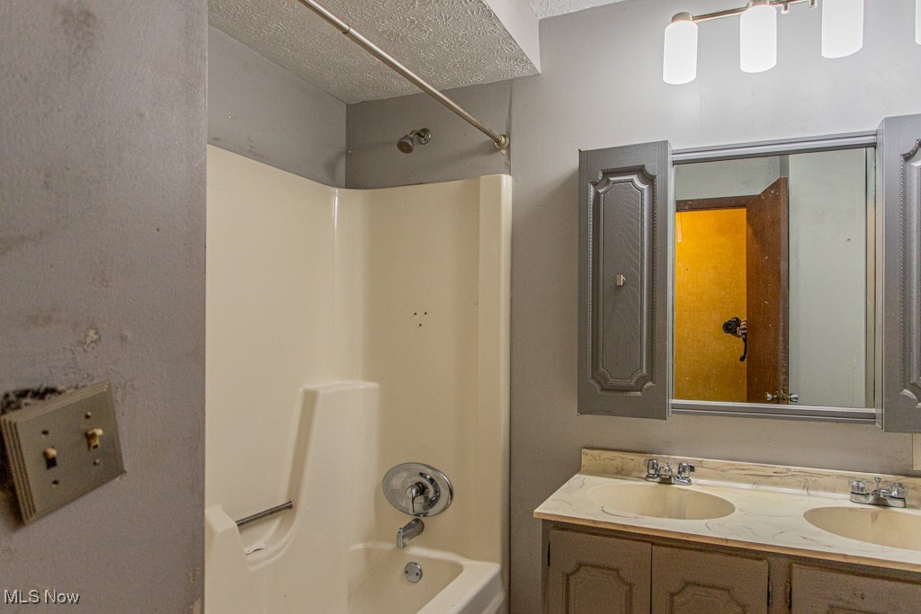 Lyndhurst - Residential