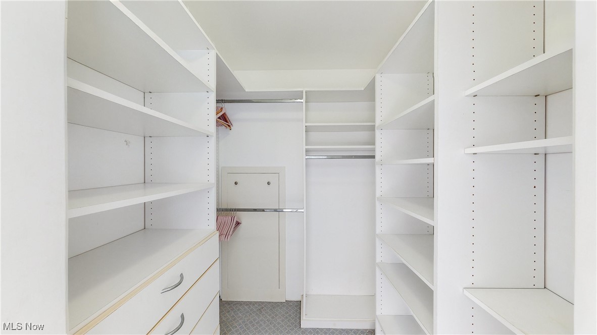 Orange, Ohio 44022, United States, 3 Bedrooms Bedrooms, ,2 BathroomsBathrooms,Residential,Pending,24348