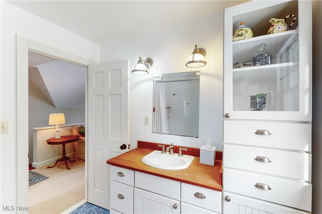 Orange, Ohio 44022, United States, 3 Bedrooms Bedrooms, ,2 BathroomsBathrooms,Residential,Pending,24348