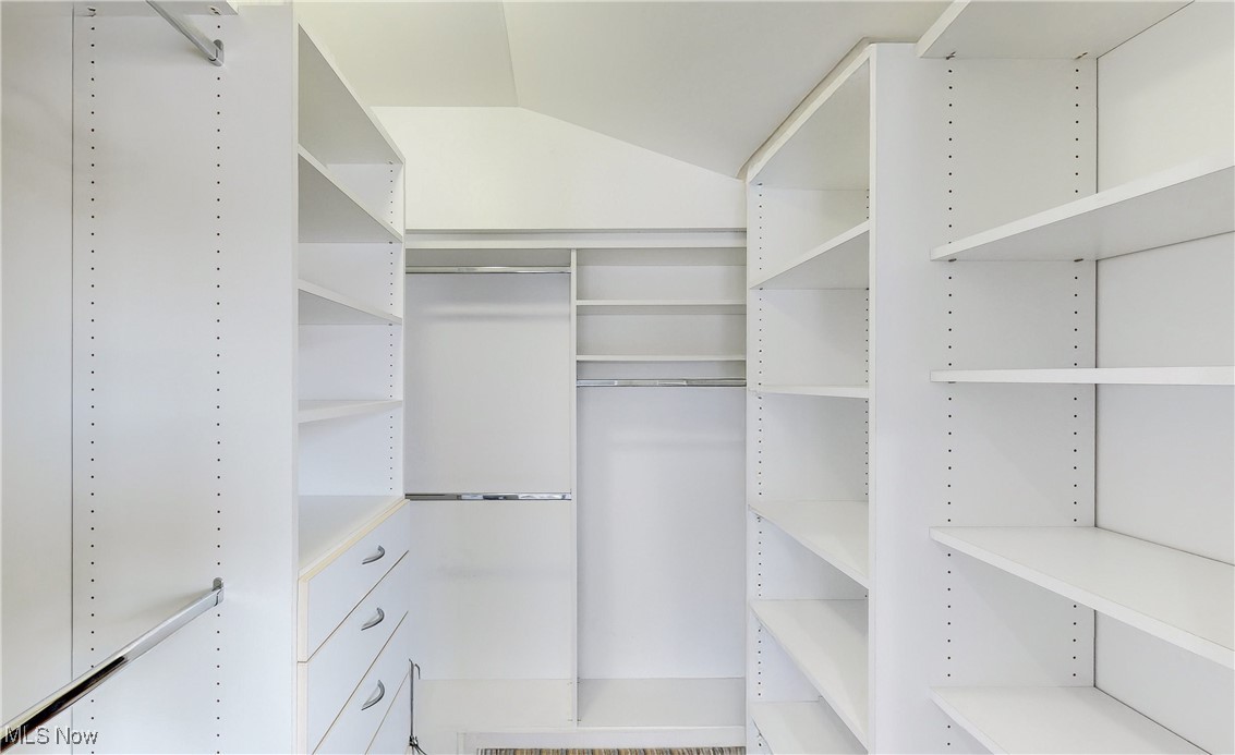 Orange, Ohio 44022, United States, 3 Bedrooms Bedrooms, ,2 BathroomsBathrooms,Residential,Pending,24348