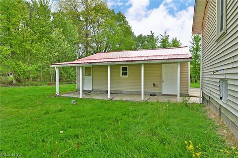 Tiny photo for 800 N Leavitt Road, Leavittsburg, OH 44430 (MLS # 5209314)