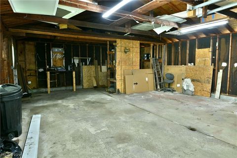 Tiny photo for 800 N Leavitt Road, Leavittsburg, OH 44430 (MLS # 5209314)