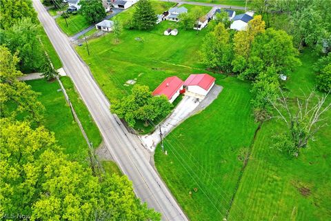 Tiny photo for 800 N Leavitt Road, Leavittsburg, OH 44430 (MLS # 5209314)