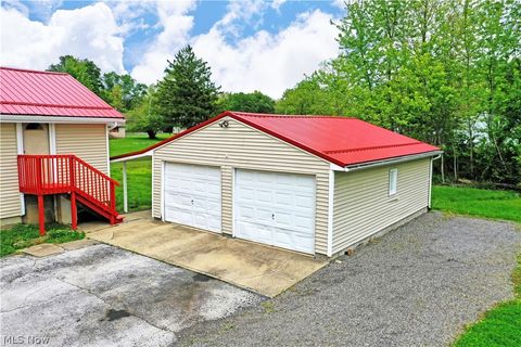 Tiny photo for 800 N Leavitt Road, Leavittsburg, OH 44430 (MLS # 5209314)