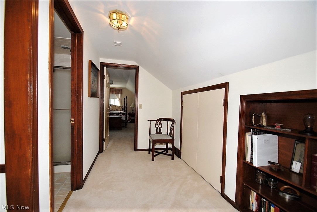 Village In 07 Hills - Residential