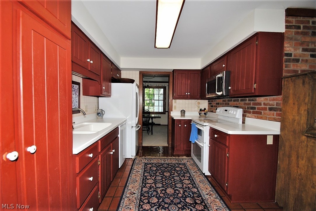 Village In 07 Hills - Residential