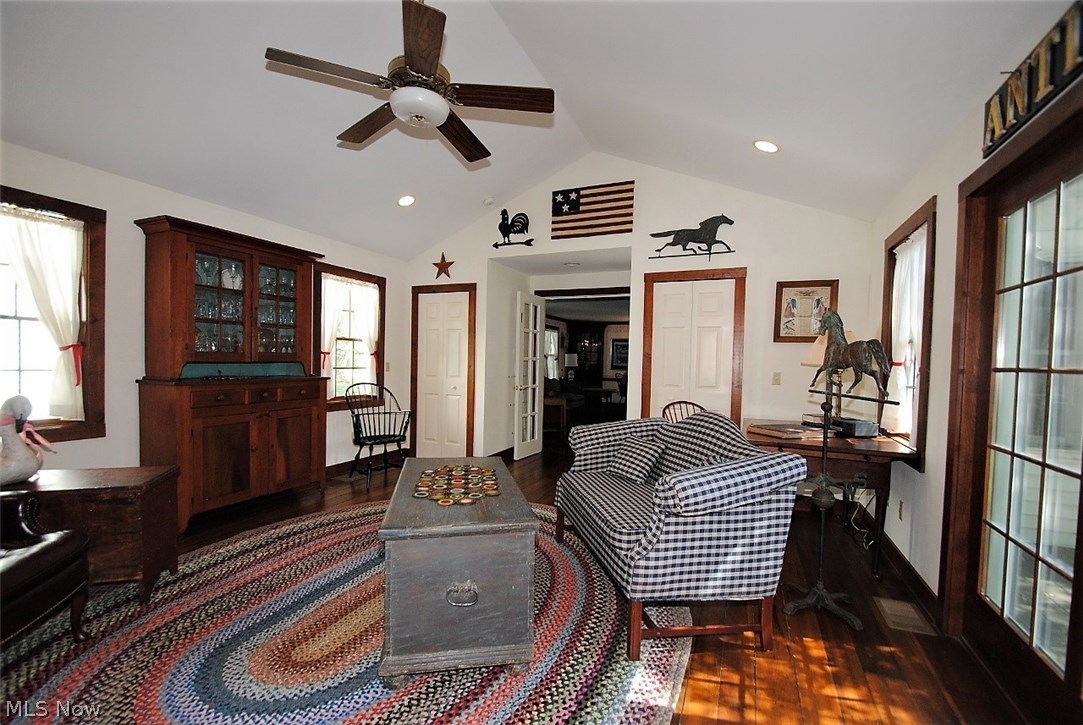 Village In 07 Hills - Residential