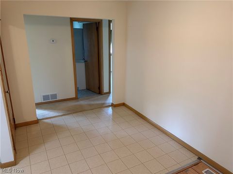 Tiny photo for 2821 Trabar Drive, Willoughby Hills, OH 44092 (MLS # 5210613)