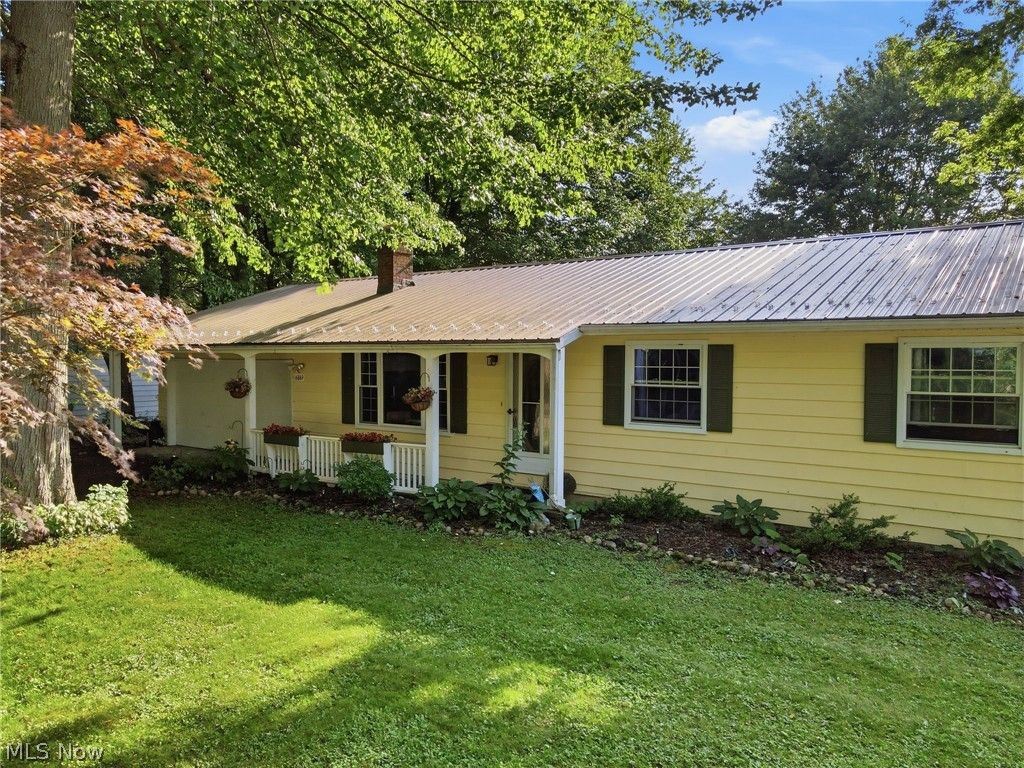 Photo of 6869 Arlene Drive, Conneaut, OH 44030 (MLS # 5217982)