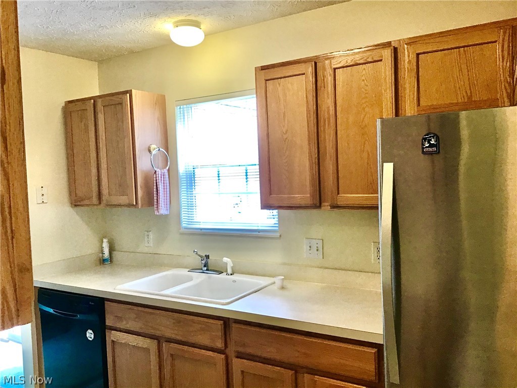 Parkside/Eastwood Village Condo - Residential