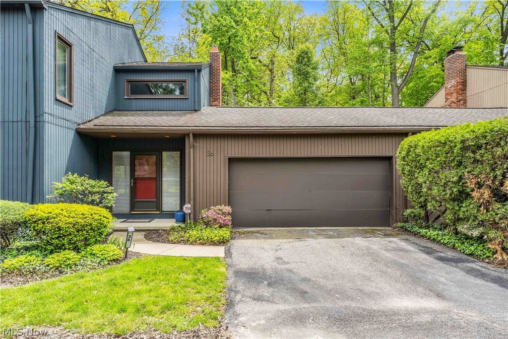 Photo of 36 Oakshore Drive, Bratenahl, OH 44108 (MLS # 5209960)