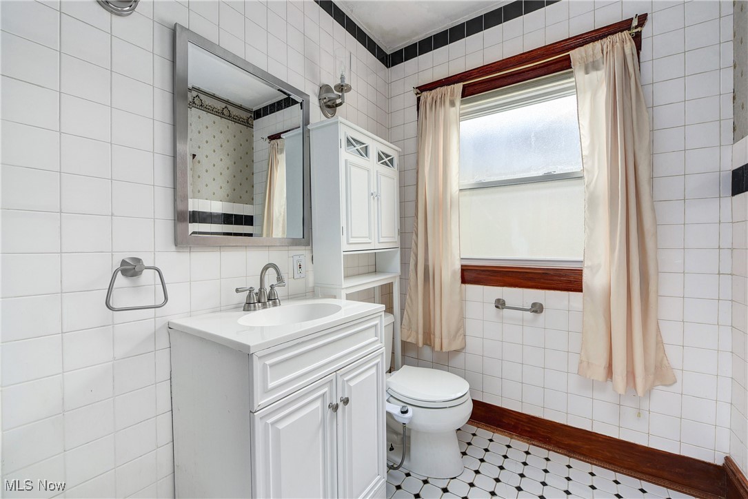 1468 Alameda Avenue, Lakewood, Ohio image 26