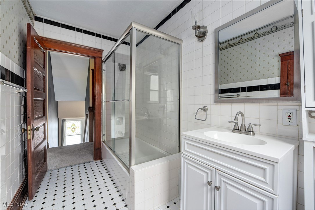 1468 Alameda Avenue, Lakewood, Ohio image 27