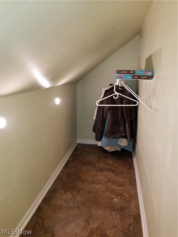 Milan S Kapels - Residential