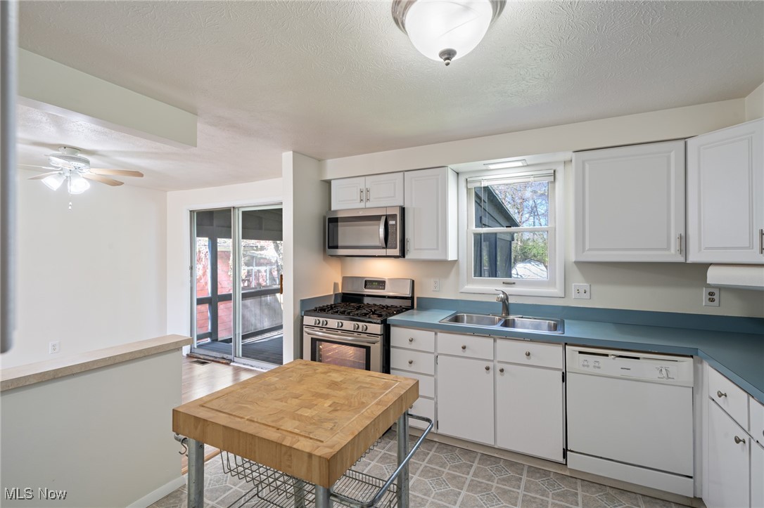 6414 Glenallen Avenue, Solon, Ohio image 12