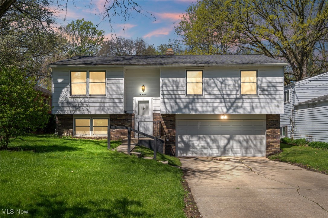 6414 Glenallen Avenue, Solon, Ohio image 1